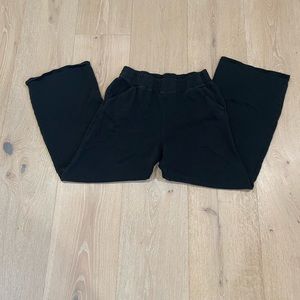 Hollister Ultra high rise wide leg black sweatpants lightly worn condition
